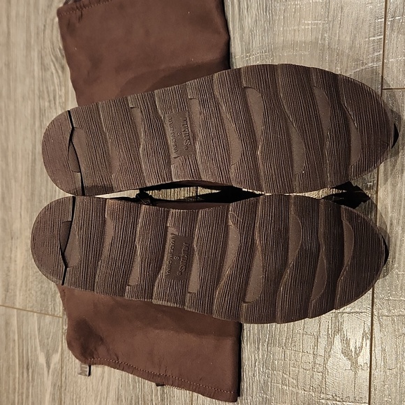 EUC Muk Luks Worn once Women's sz 8 zippered inside Boots - Picture 7 of 8